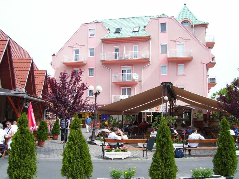 Muskátli Apartmanház - B&B Hévíz