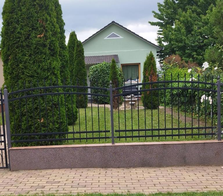 SUSAN Apartman - B&B Hajdúszoboszló