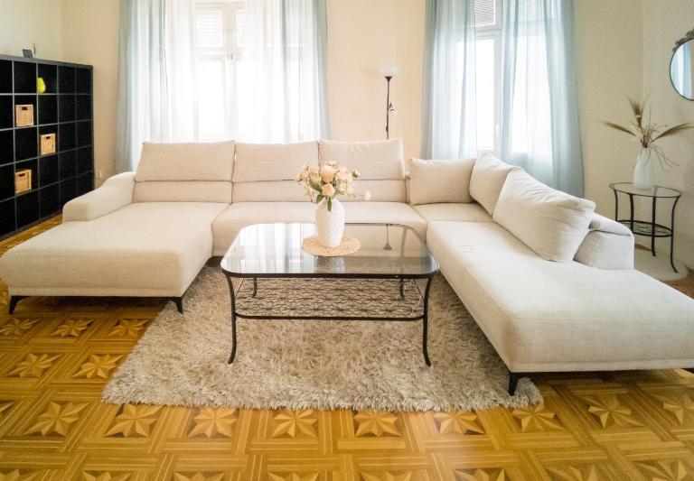 Luxury Vincents Apartments Kosice - B&B Košice