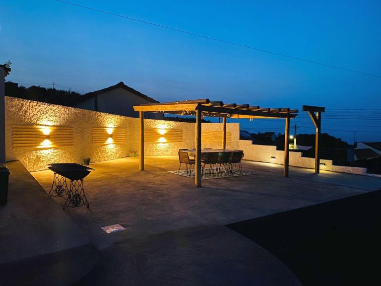 Casa da Fonte - Alojamento Local com Jacuzzi - B&B Nordeste