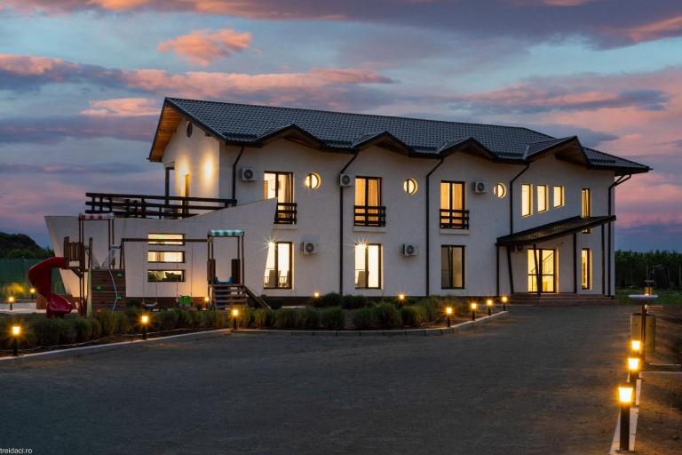 Agropensiunea Livada lui Cezar și Rares - B&B Cataloi