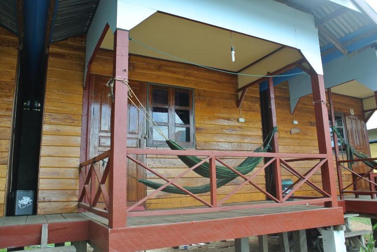 Tavendang Guesthouse - B&B Ban Don-En