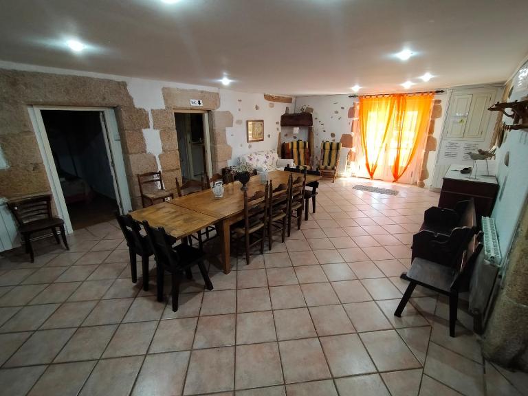 Can Torrelles - B&B Riudarenas