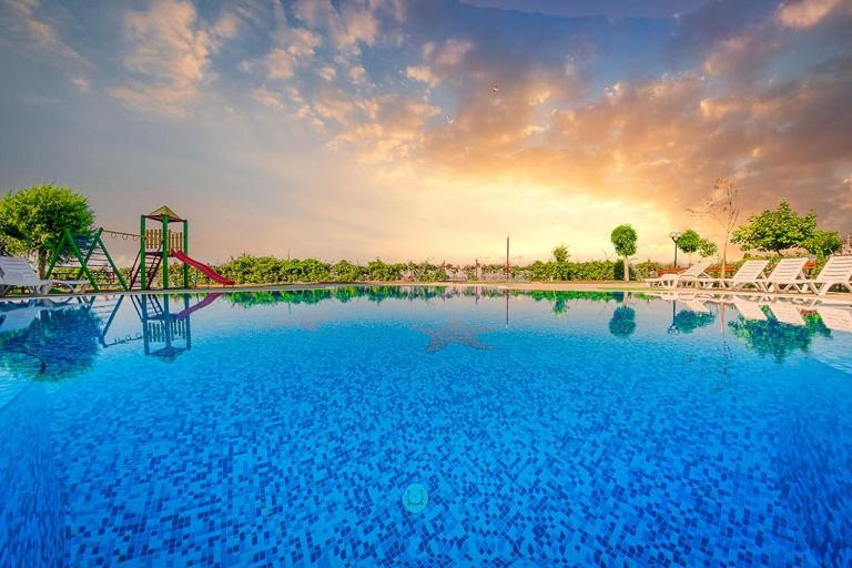 Apartment Ferienunterkunft Strandnähe mit Pools - Ferienwohnung Sonnenstrand