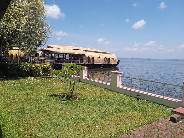 Aqua Castle Houseboat - by Aqua Jumbo Houseboats - Ferienwohnung Alappuzha