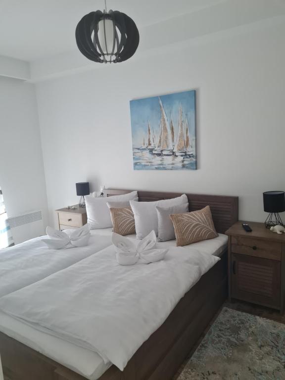 Elina Apartman - Bed and Breakfast Keszthely