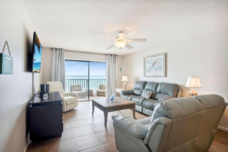 Las Brisas 202 - Bed and Breakfast St. Pete Beach