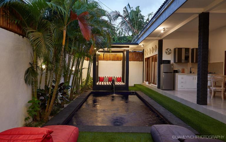 Villa Kaya - Bed and Breakfast Seminyak