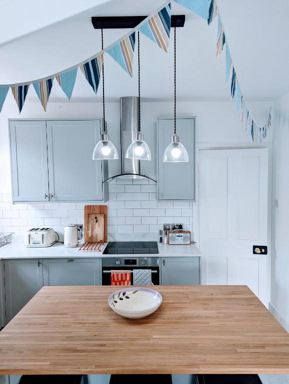 City Beach Loft Apartment Free Parking - B&B Brighton
