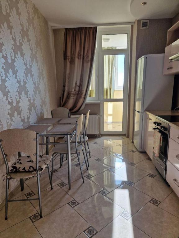 Видовые апартаменты генератор - Ferienwohnung Kyjiw