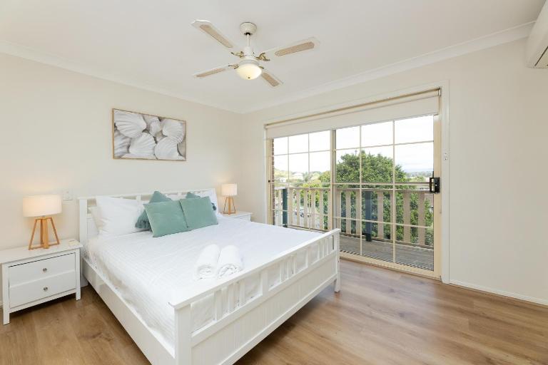 10 Minnibah Circuit - B&B Forster