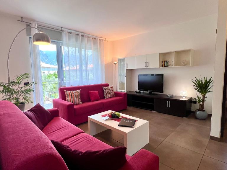 Villa Verde 3 Bedrooms, Garden, Balcony, Parking - B&B Riva del Garda