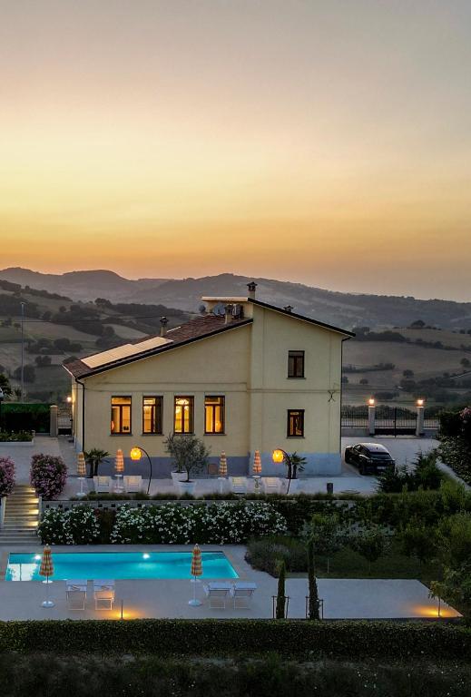 Vecchi Maestri Luxury Adults Only Apartments with Breakfast - Ferienwohnung Arcevia