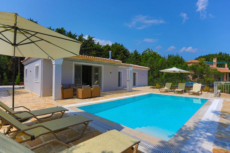 Villa Jupeter - Ferienwohnung Ágios Stéfanos Sinión