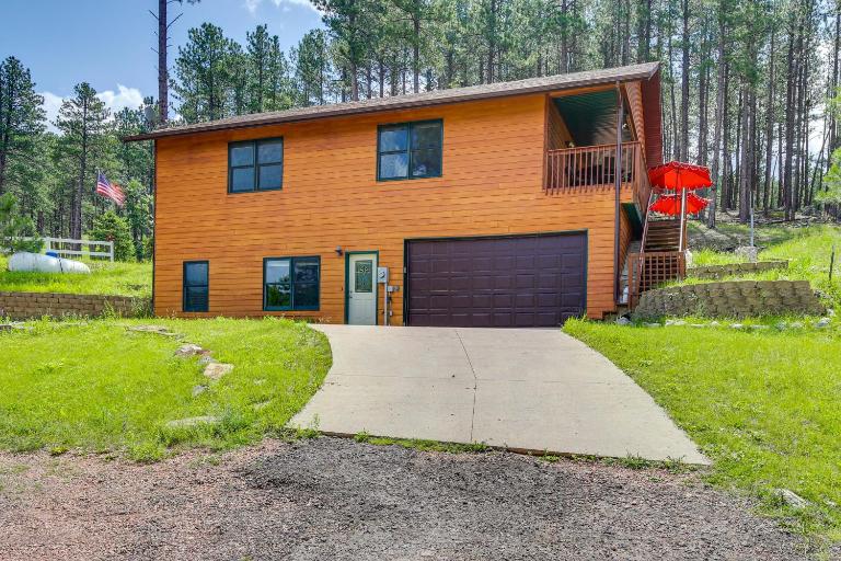 Keystone Escape w/ Amazing Mt Rushmore View! - B&B Keystone