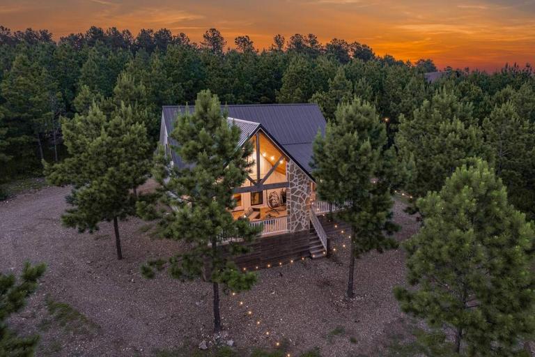 Double Arrow Cabin - Bed and Breakfast Broken Bow