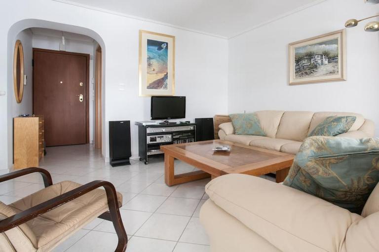 10min walk from ACROPOLIS !!! - B&B Atenas