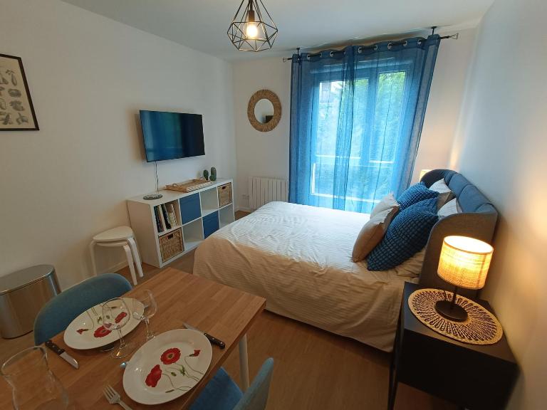 Studio Cosy neuf + lit bébé à 4 minutes RER A - Ferienwohnung Montévrain