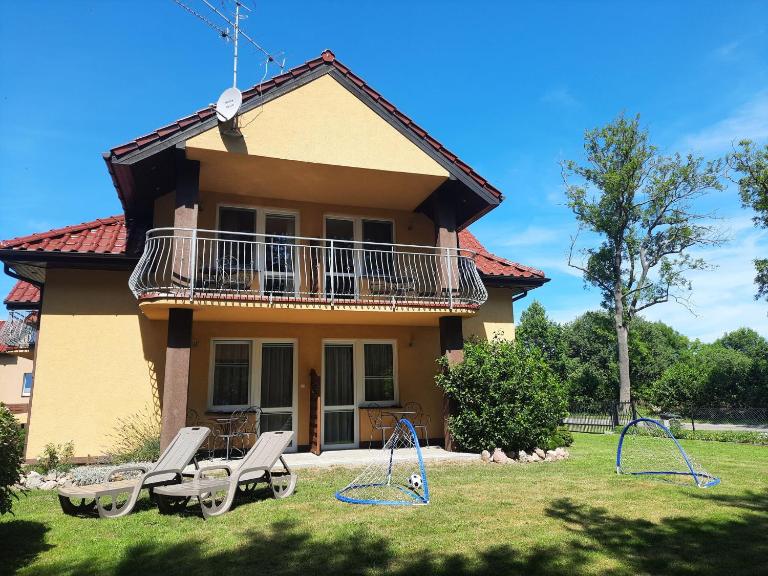 Holiday Home Sieroslaw near Baltic Sea - B&B Sierosław