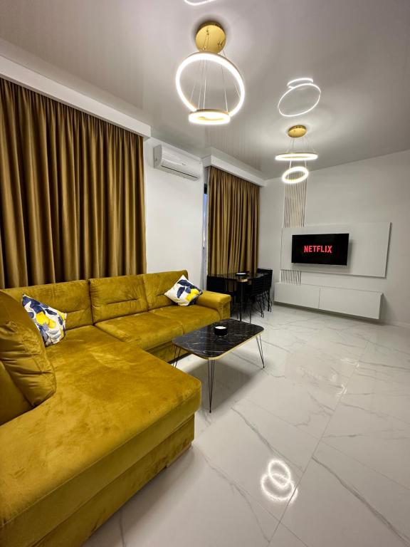Studio303 by Allegio: Mamaia's Seaside Luxury near finest Clubs & Beaches - B&B Mamaia