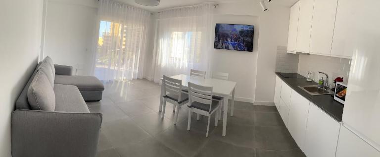 Apartamentos La Gaviota - Ferienwohnung Roquetas de Mar