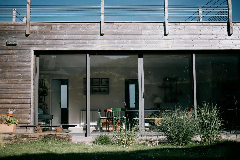 Maison de vacances avec terrasse panoramique et vue sur les Pyrénées - Chambres d'hôtes Gez