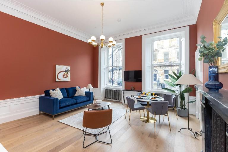 Dragon Suites Luxury Serviced Apartments at Walker Street - B&B Edinburgh