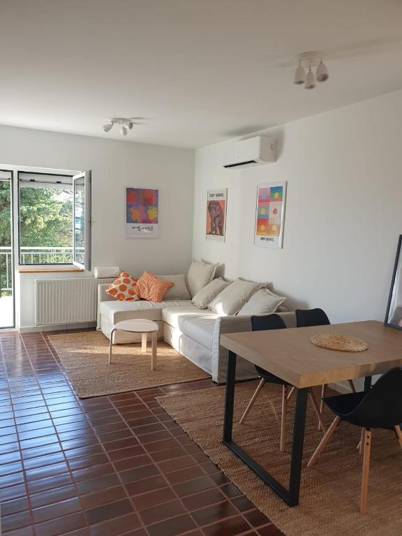 Apartmani SUNRISE & SUNSET - Ferienwohnung Krk
