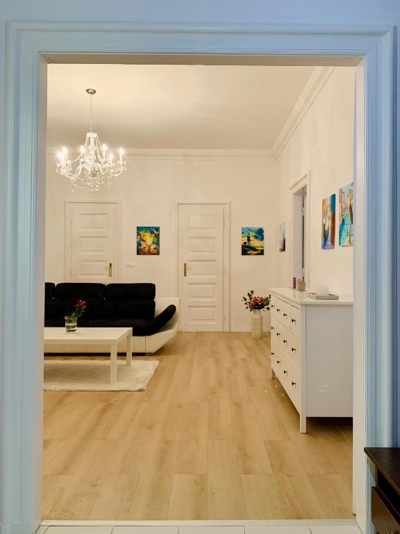 MAIN SQUARE APARTMAN - B&B Debrecen