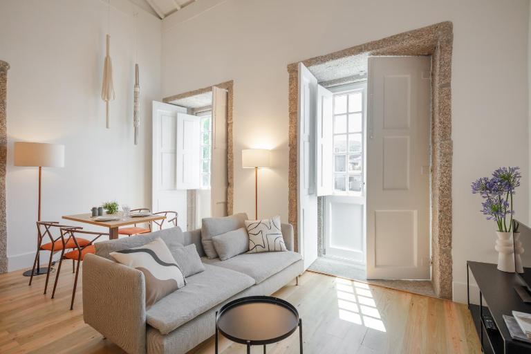 Gateway House Studio Apartments - Chambres d'hôtes Guimarães