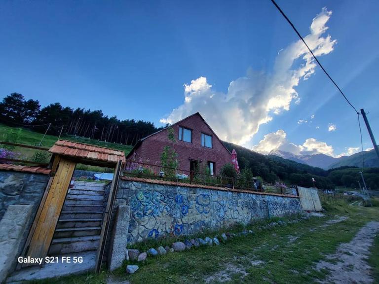 Peak House - B&B Stepantsminda