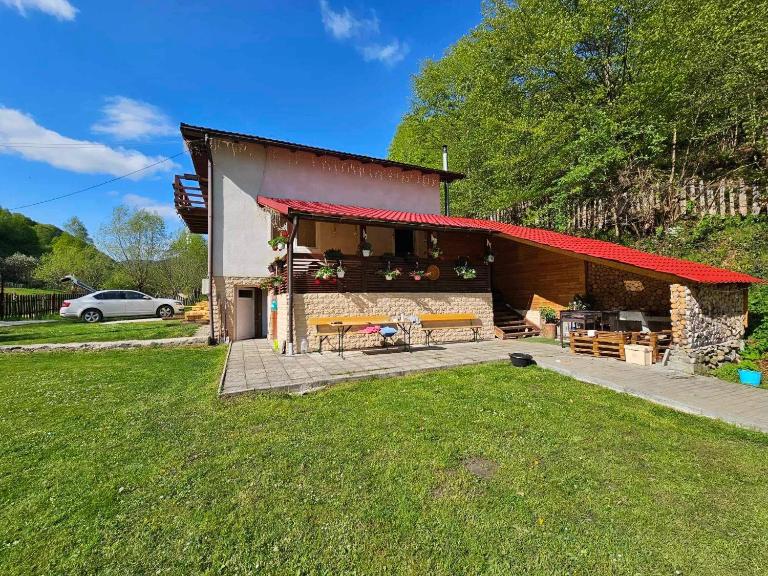 Di &D House Cheile Banitei - B&B Băniţa