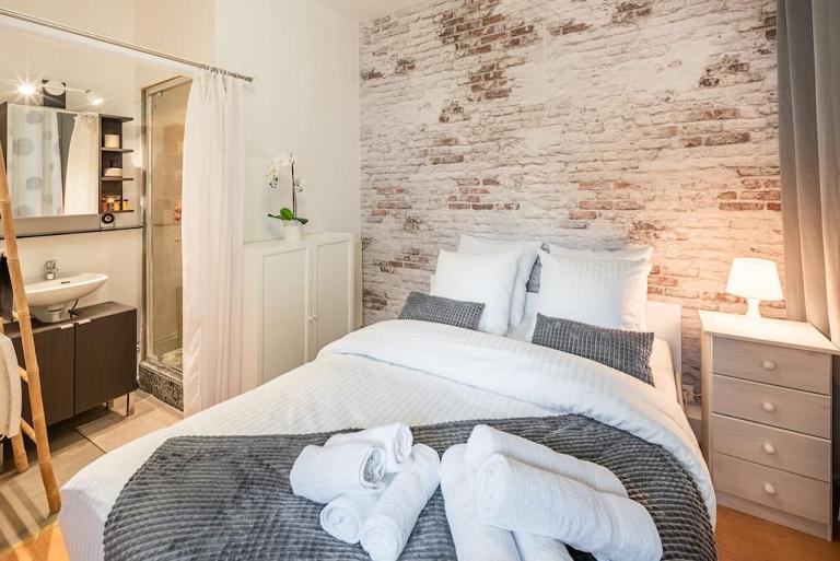 L'élégant-Parking privé-10min strasbourg-NBSimmo - B&B Bischheim