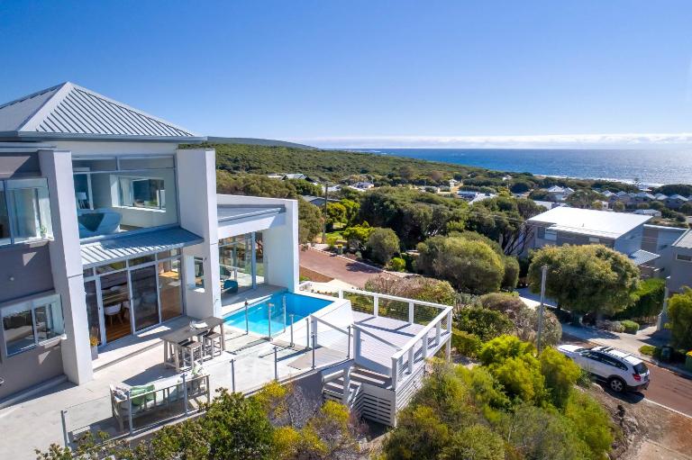 Salty Kiss I Private Properties - B&B Yallingup