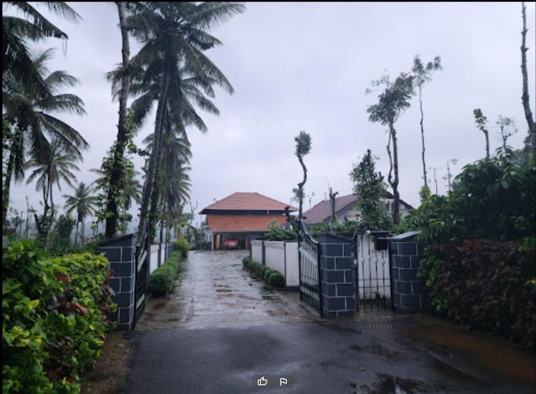 Coffee Native - A Family Homestay - Bed and Breakfast Mudgere