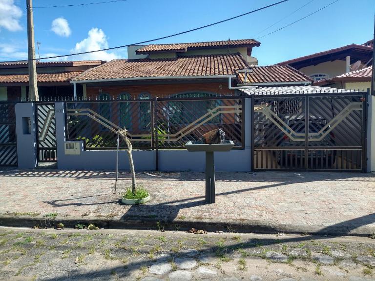 Casa linda e confortável a 3 min da praia!!! - B&B Peruíbe