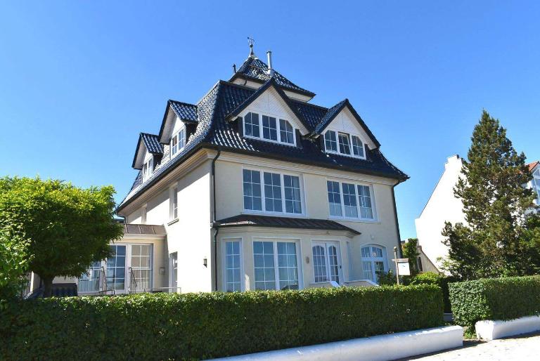 Villa Seestern Ferienwohnung Nr 02 - B&B Niendorf