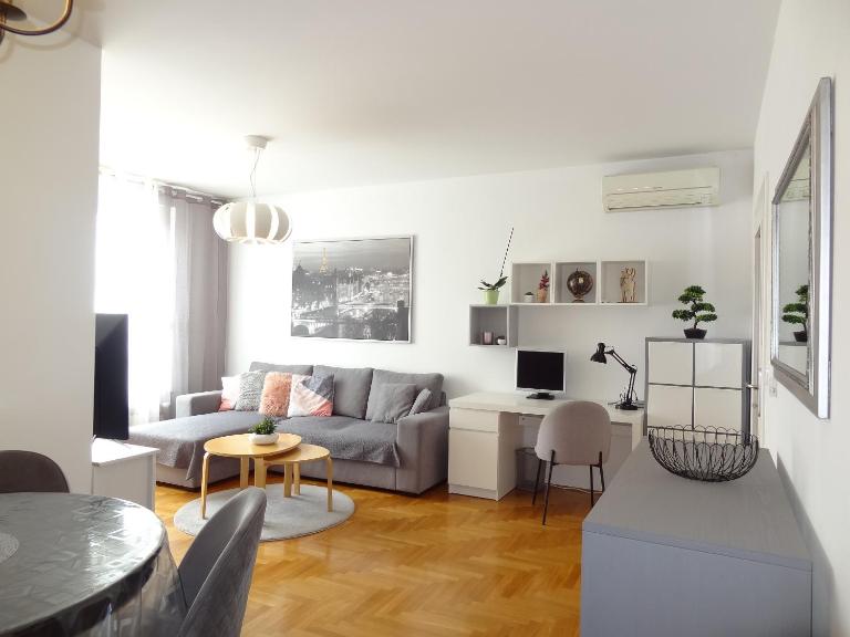 Well-equipped apartment with free parking - Chambres d'hôtes Zagreb