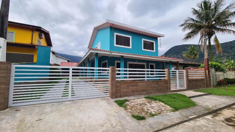 Casa com piscina e wife tabatinga - B&B Caraguatatuba