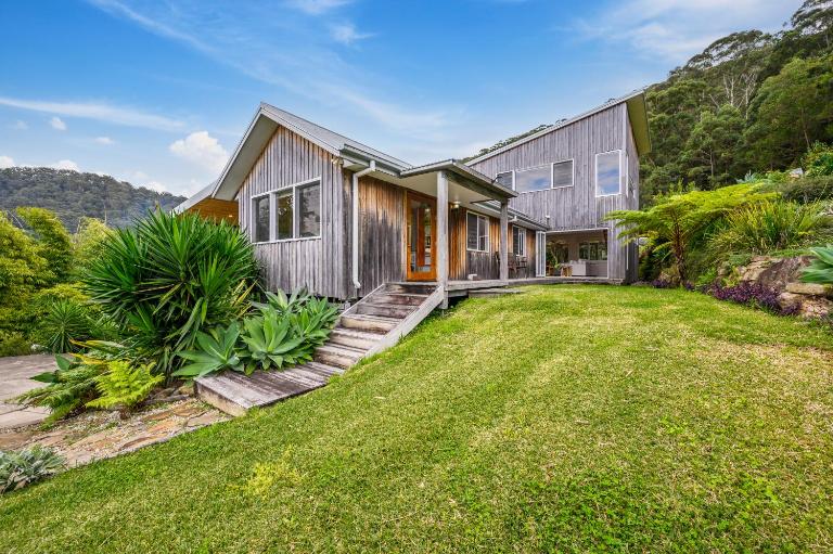 Tranquil Treetop Haven 3BR House with breathtaking views - B&B Korora Bay