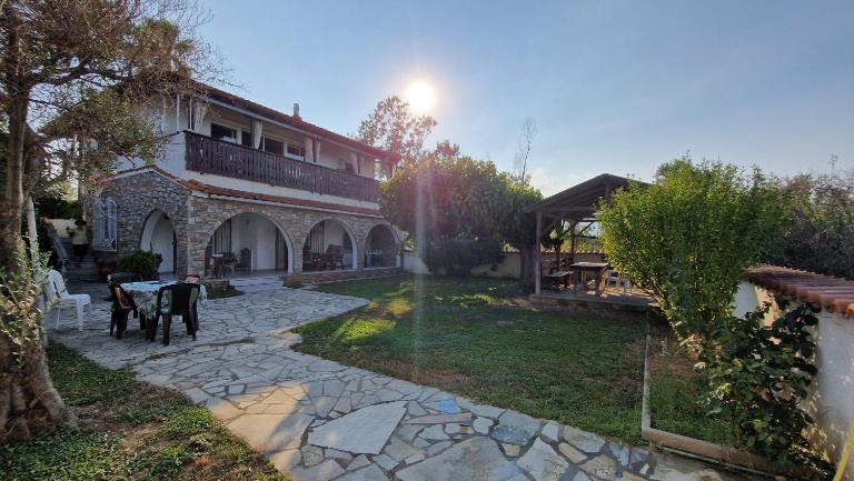 Villa Bella Vista - Ferienwohnung Néa Meságkala