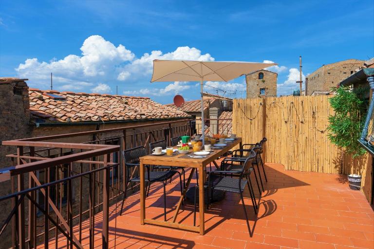 "Volterra Casa di Charme" with Rooftop Terrace - B&B Volterra