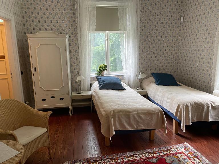 Rum på Gårdstånga Prästgård - B&B Flyinge