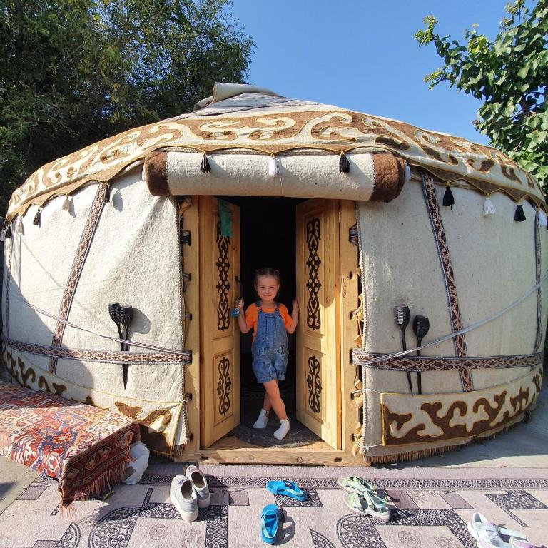 Agat Yurt Camp - Chambres d'hôtes Kadzhi-Say