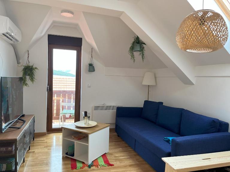 Pinewood Nest Luxe Spa&View - Ferienwohnung Zlatibor