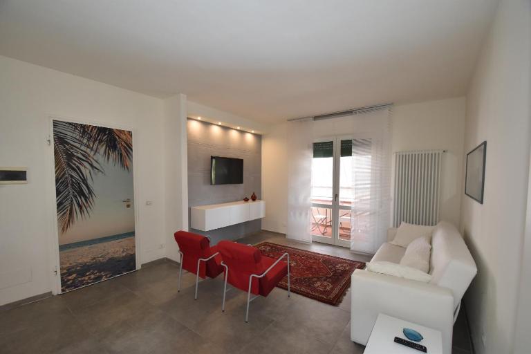 Rada - Zona mare con clima, posto auto e terrazza - B&B Marina di Campo