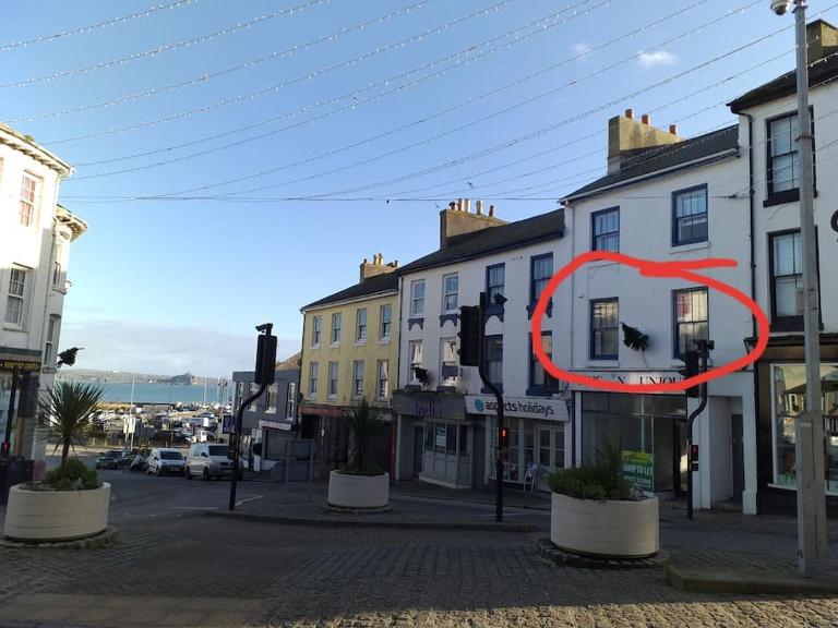 BeAuTIful and Bright !! town/harbour apartment #1 - B&B Penzance