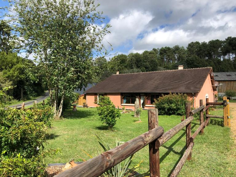 Bras de Mer - Ferienwohnung Cérans-Foulletourte