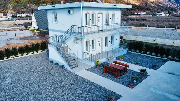 Rrjolli View Beach - B&B Velipojë