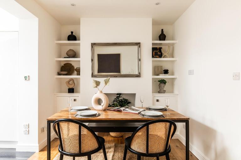 The Broadway Bath - 2 Bedrooms with parking, Central Bath - Chambres d'hôtes Bath
